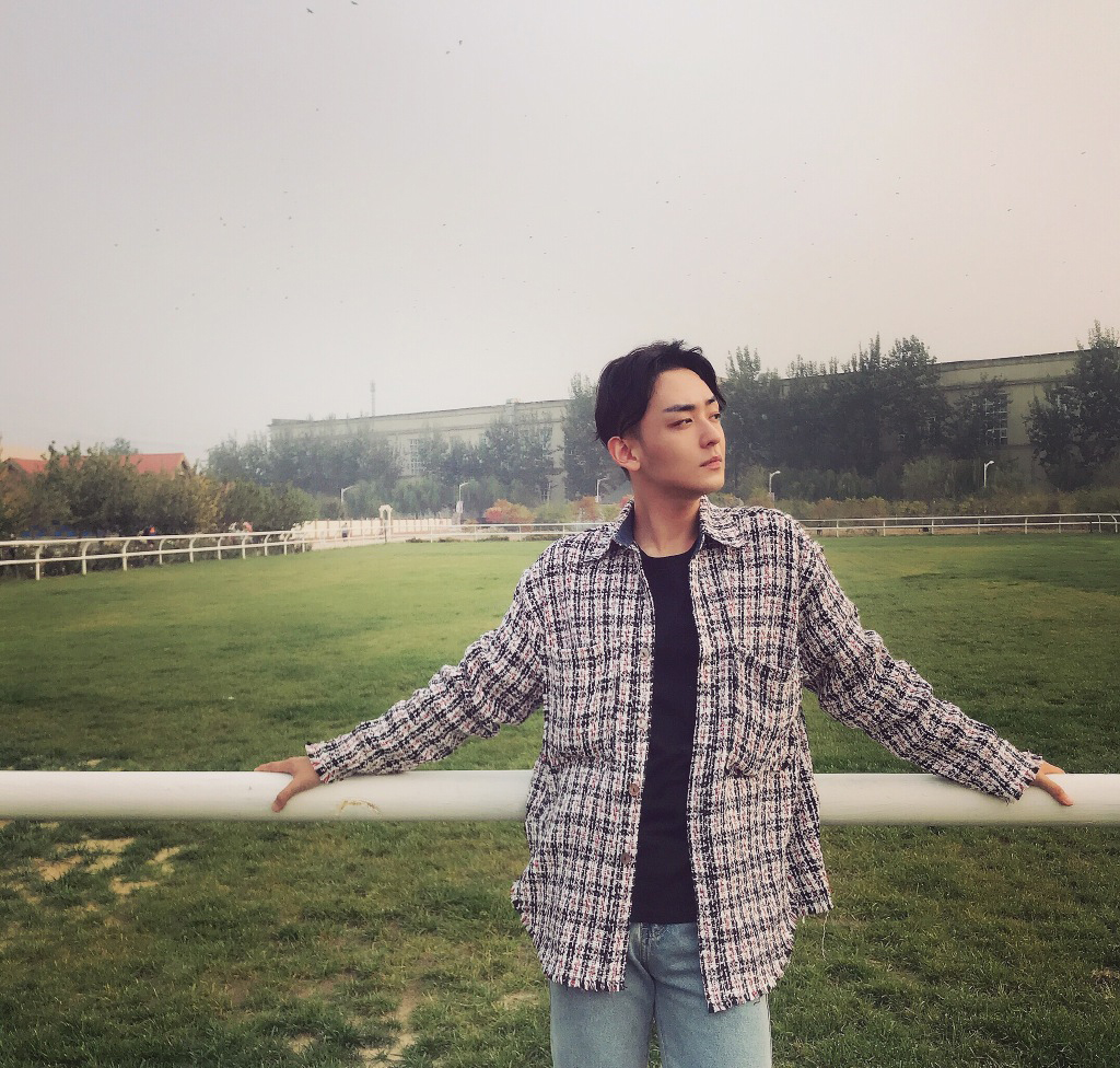 高清河南男星向昊冷峻帅气写真图片图片