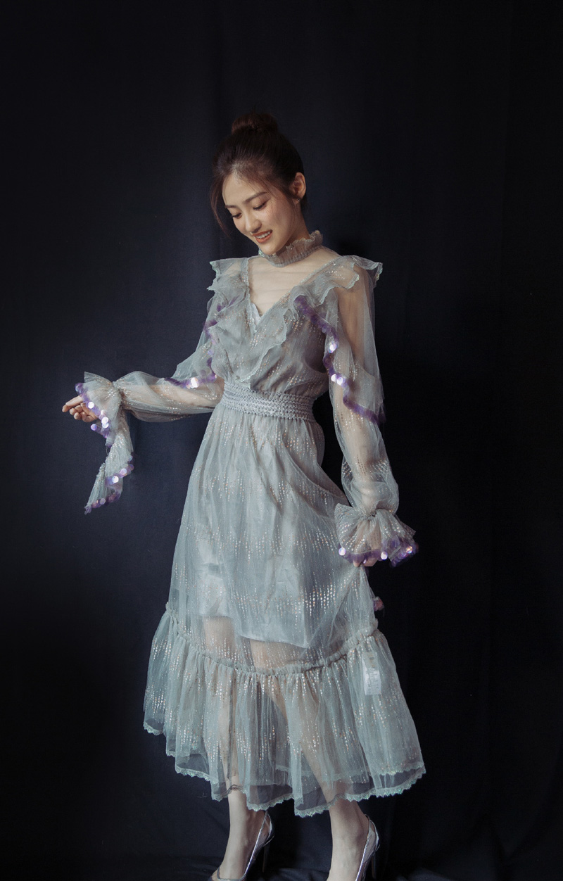 中国内地海市女演员汤梦佳甜美迷人夏日写真图片图片