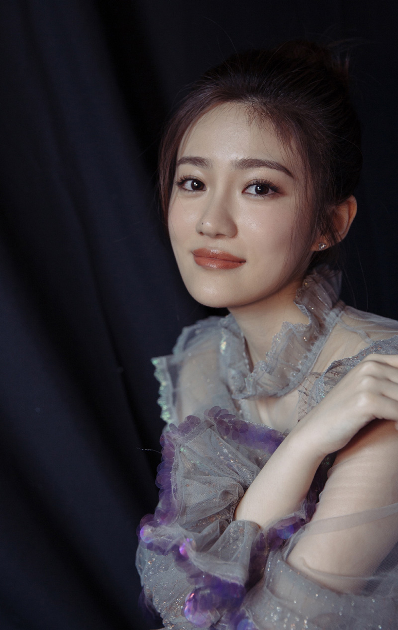 中国内地海市女演员汤梦佳甜美迷人夏日写真图片图片