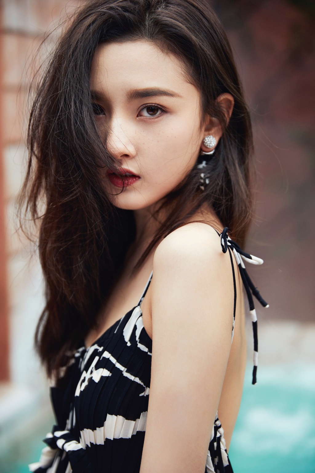 中国北京当代95后女演员宋祖儿清新时尚可爱写真图片桌面壁纸图片