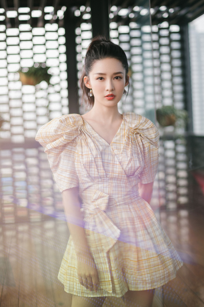 李沁图片