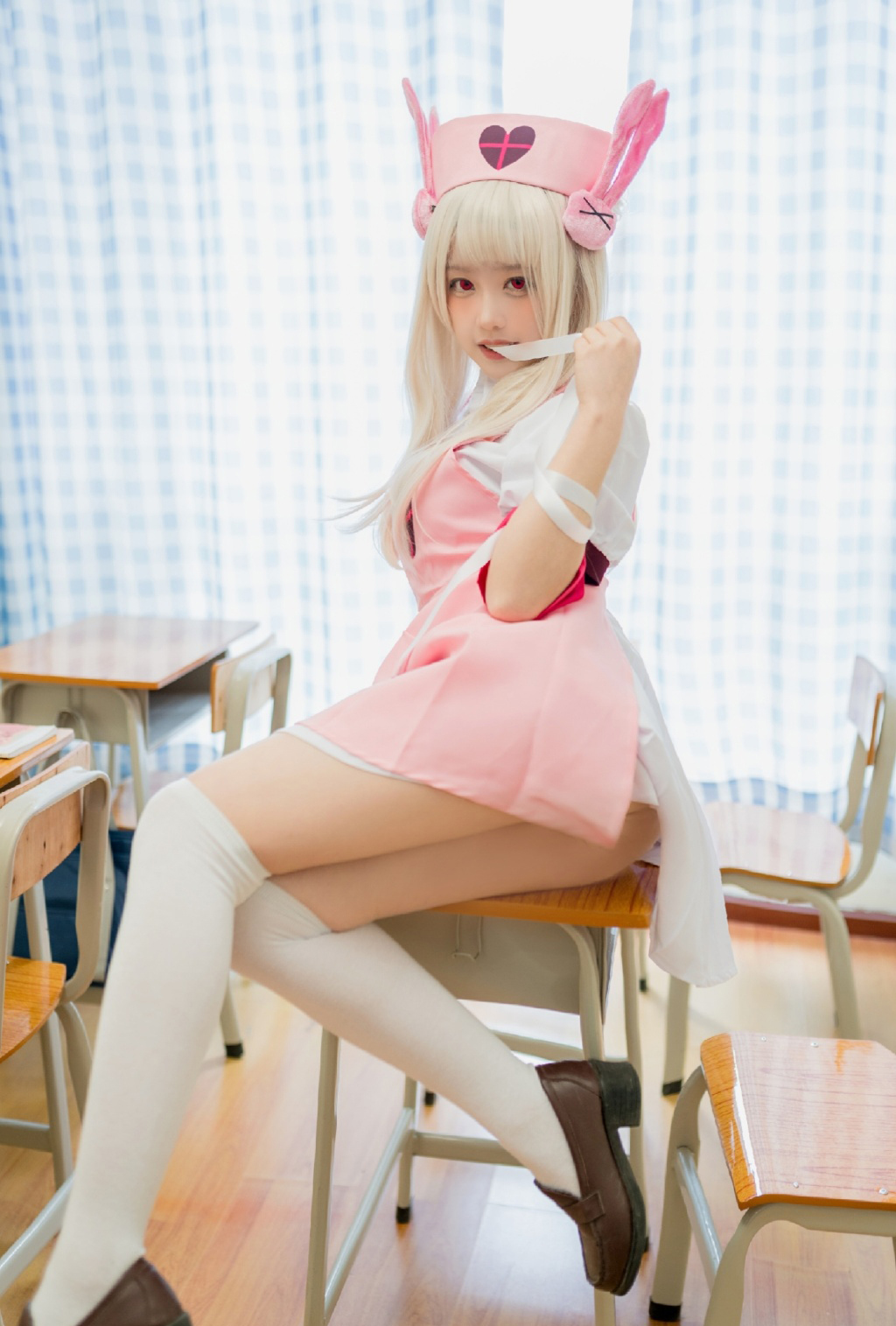 可爱女星徐娇cosplay性感兔女郎写真图片