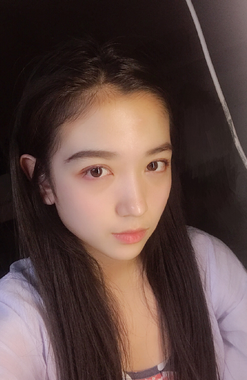 高清女星代露娃可爱俏皮自拍照图片图片
