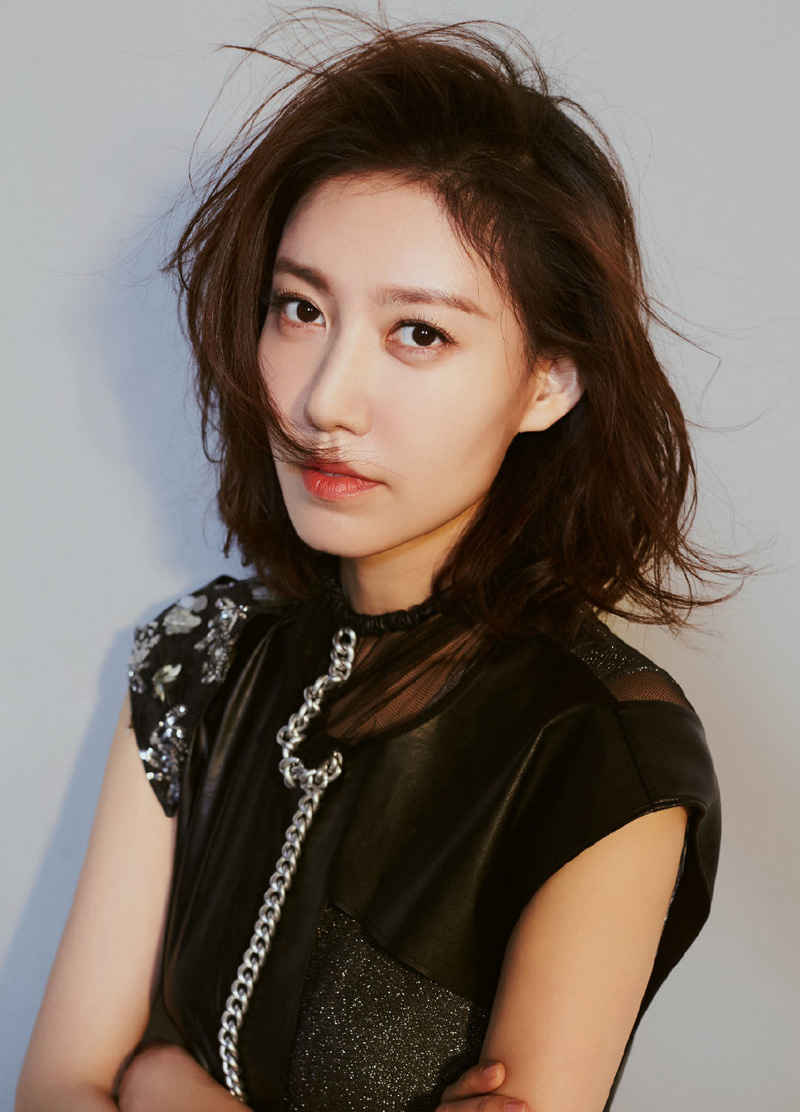 美女高露图片