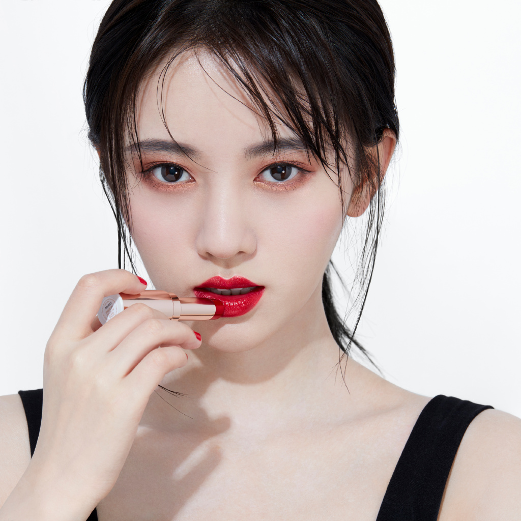 鞠婧祎图片