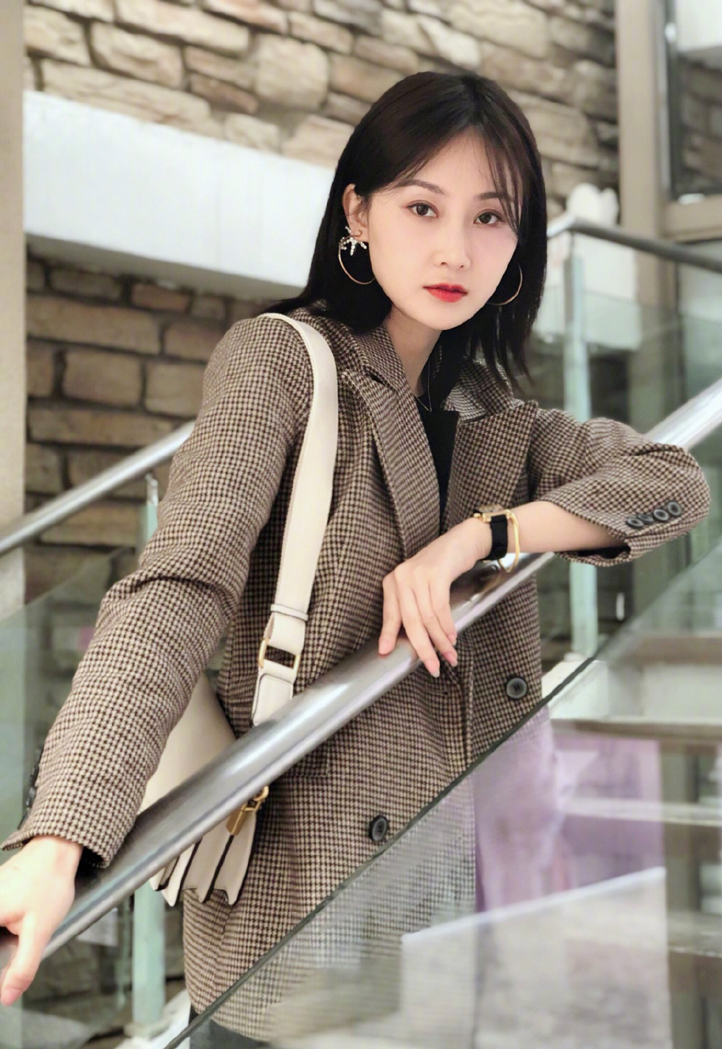 中国内地辽宁省大连女演员林鹏性感妩媚活动写真图片图片 中国内地辽宁省大连女演员林鹏性感妩媚活动写真图片图片