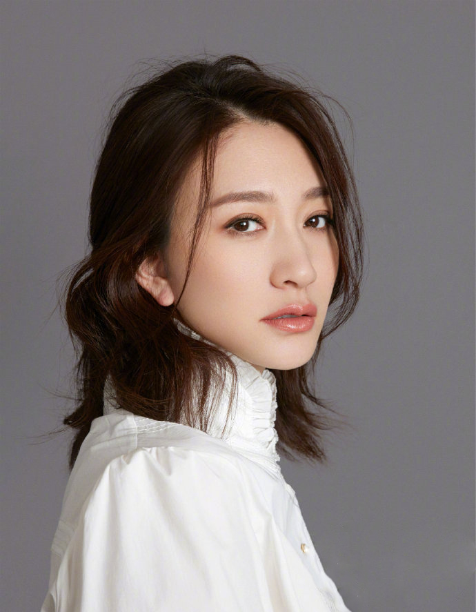 中国内地女演员李小冉图片桌面壁纸之1024x768图片