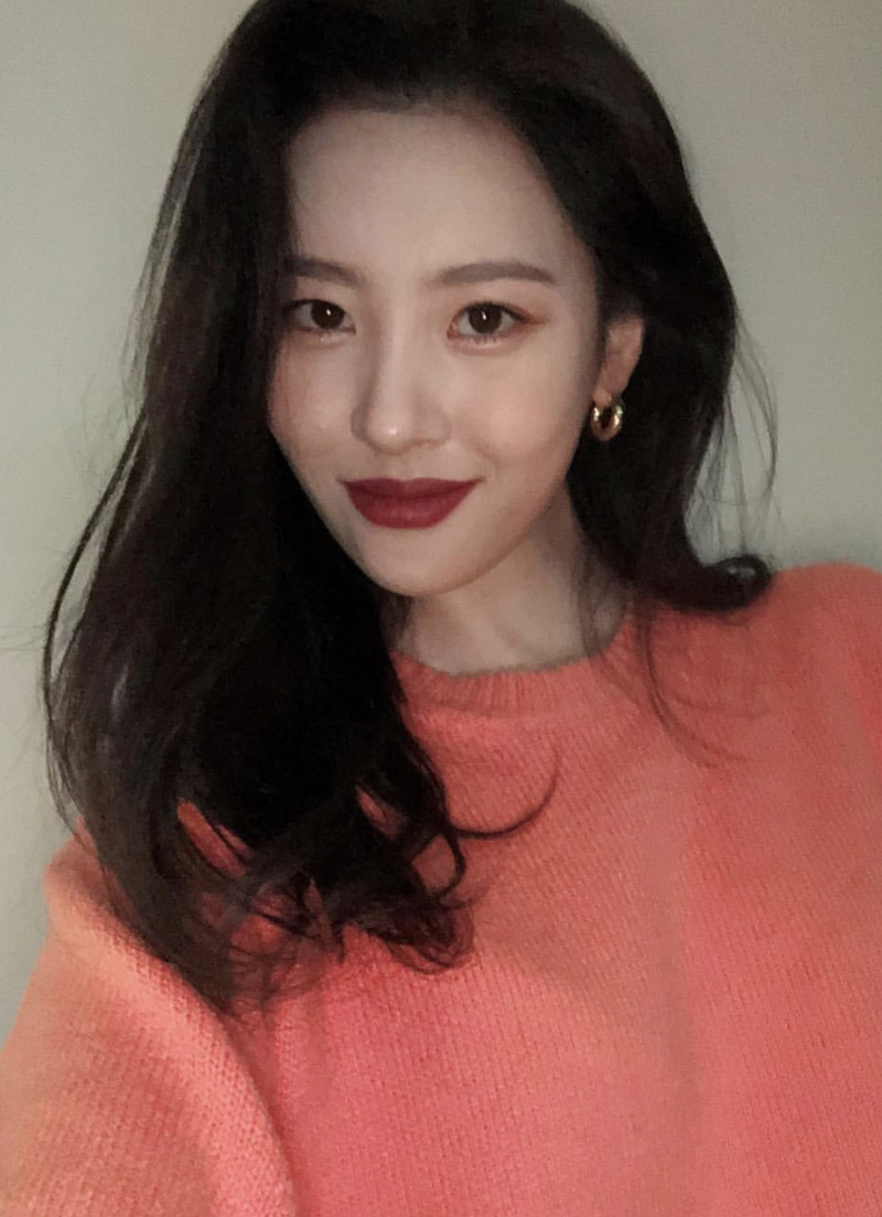 李宣美图片