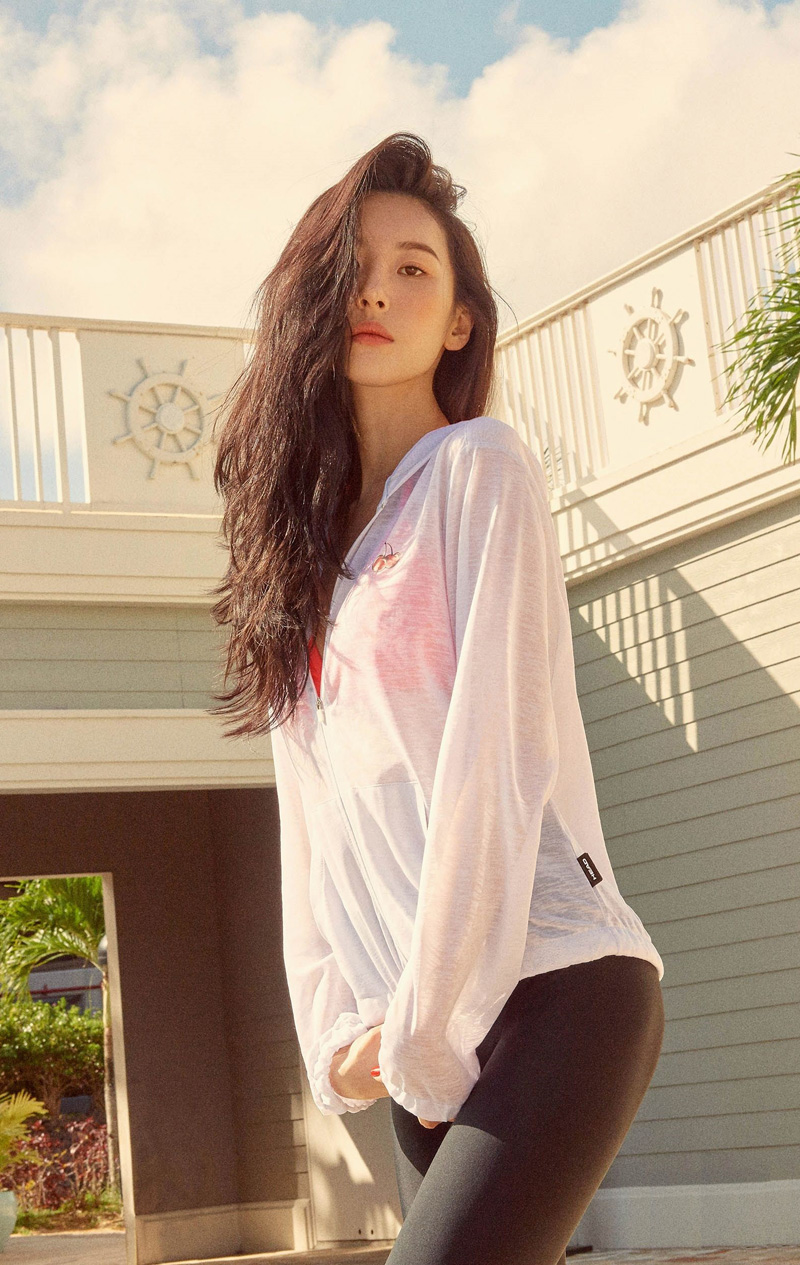 李宣美图片