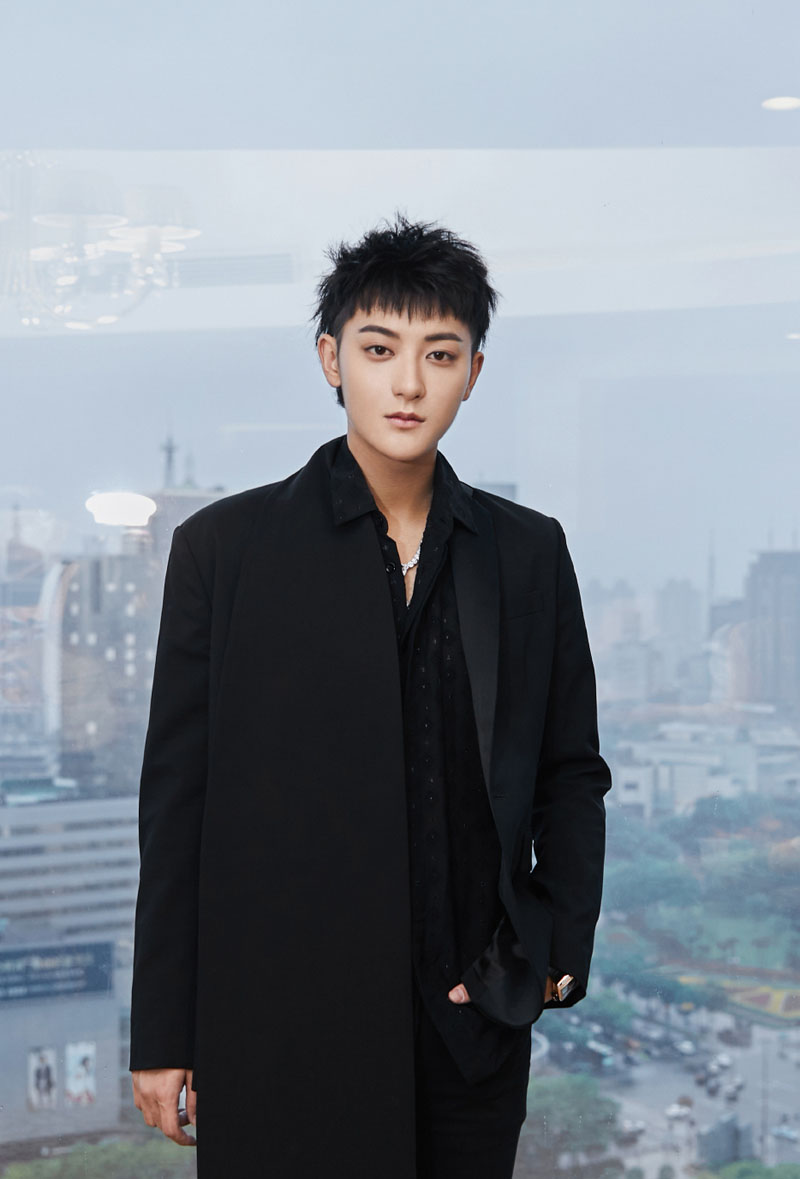 高清山东省青岛男明星黄子韬创造101高清帅气图片图片 高清山东省青岛男明星黄子韬创造101高清帅气图片图片