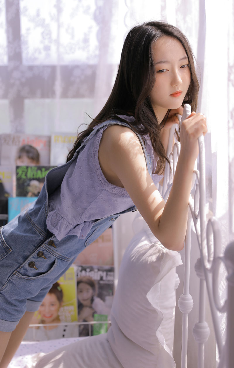 高清中国内地安徽芜湖女演员李纯深v礼服性感写真图片图片