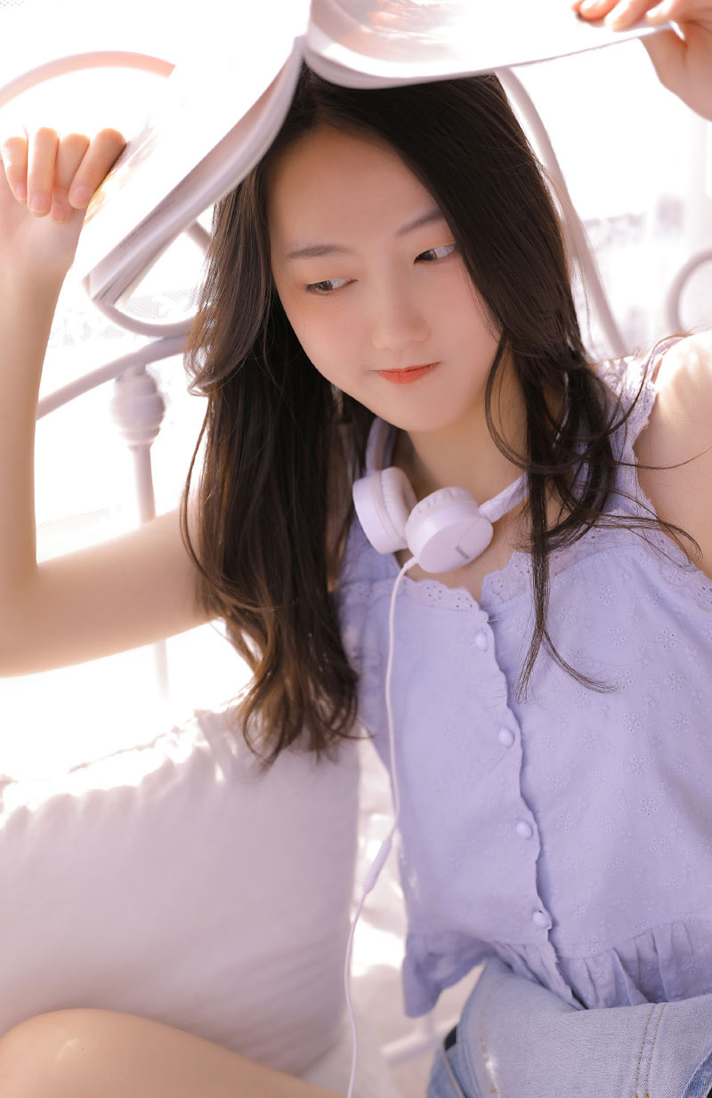 高清中国内地安徽芜湖女演员李纯深v礼服性感写真图片图片
