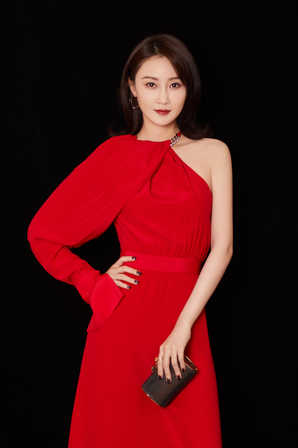 中国内地辽宁省大连女演员林鹏时尚干练活动写真图片图片