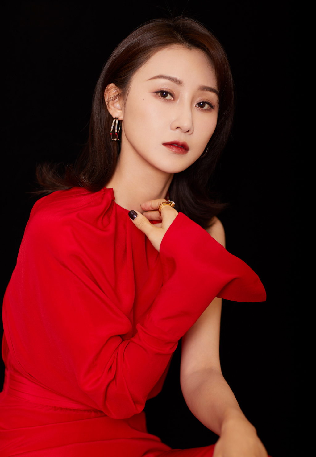 中国内地辽宁省大连女演员林鹏时尚干练活动写真图片图片