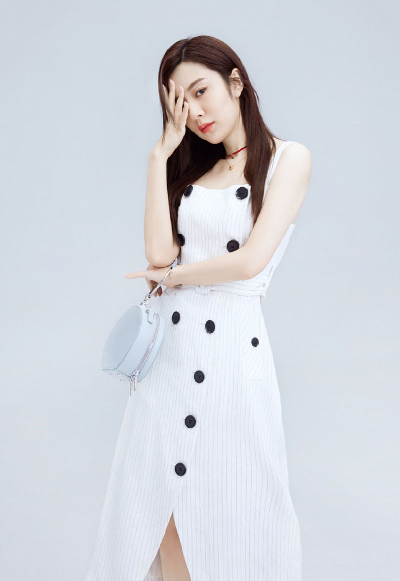 中国内地山东省青岛女演员王晓晨唯美优雅迷人写真图片图片