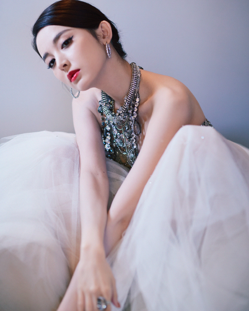 中国内地新疆乌鲁木齐市影视女演员古力娜扎微博之夜性感甜美写真图片图片