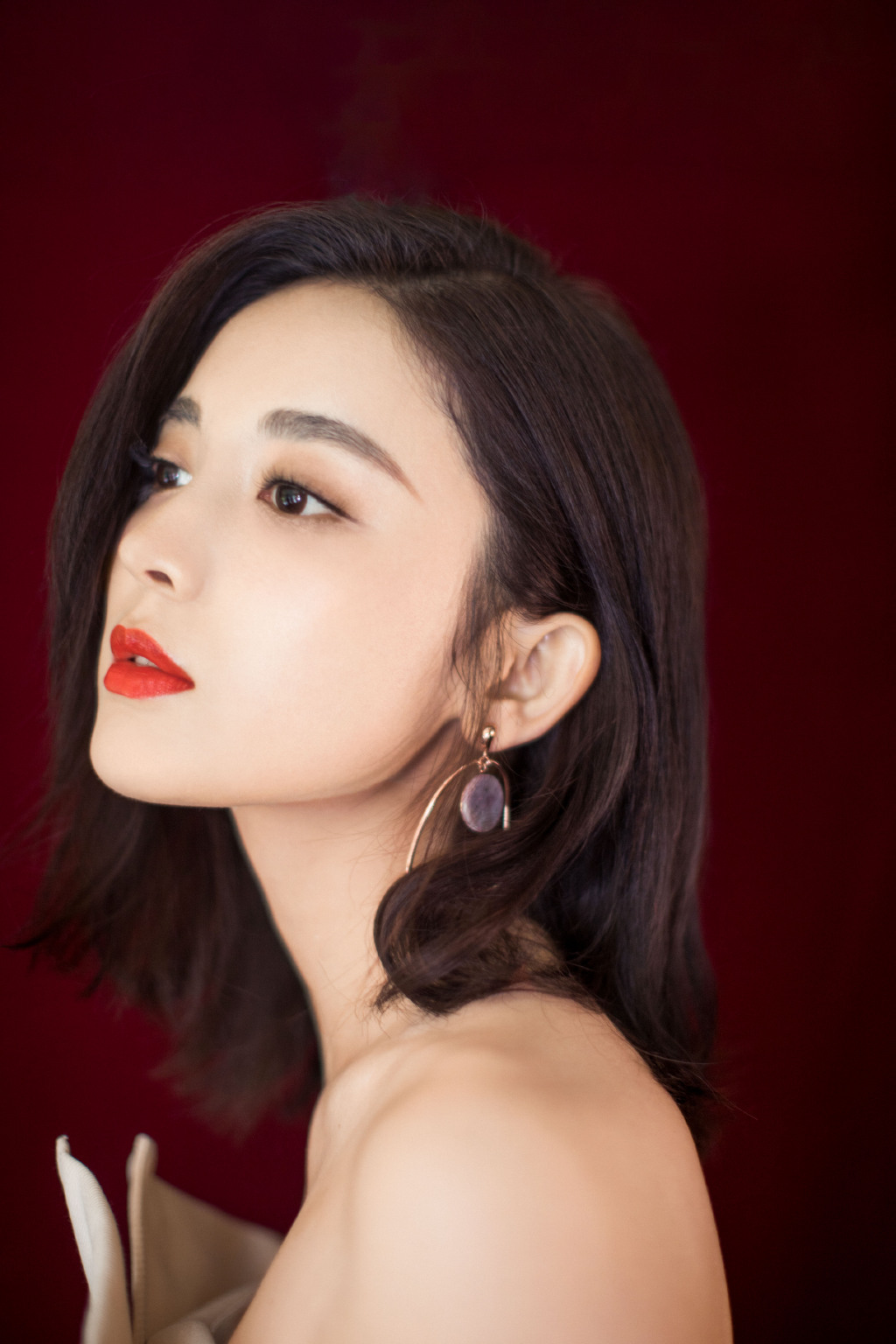 中国内地新疆乌鲁木齐市影视女演员古力娜扎微博之夜性感甜美写真图片图片