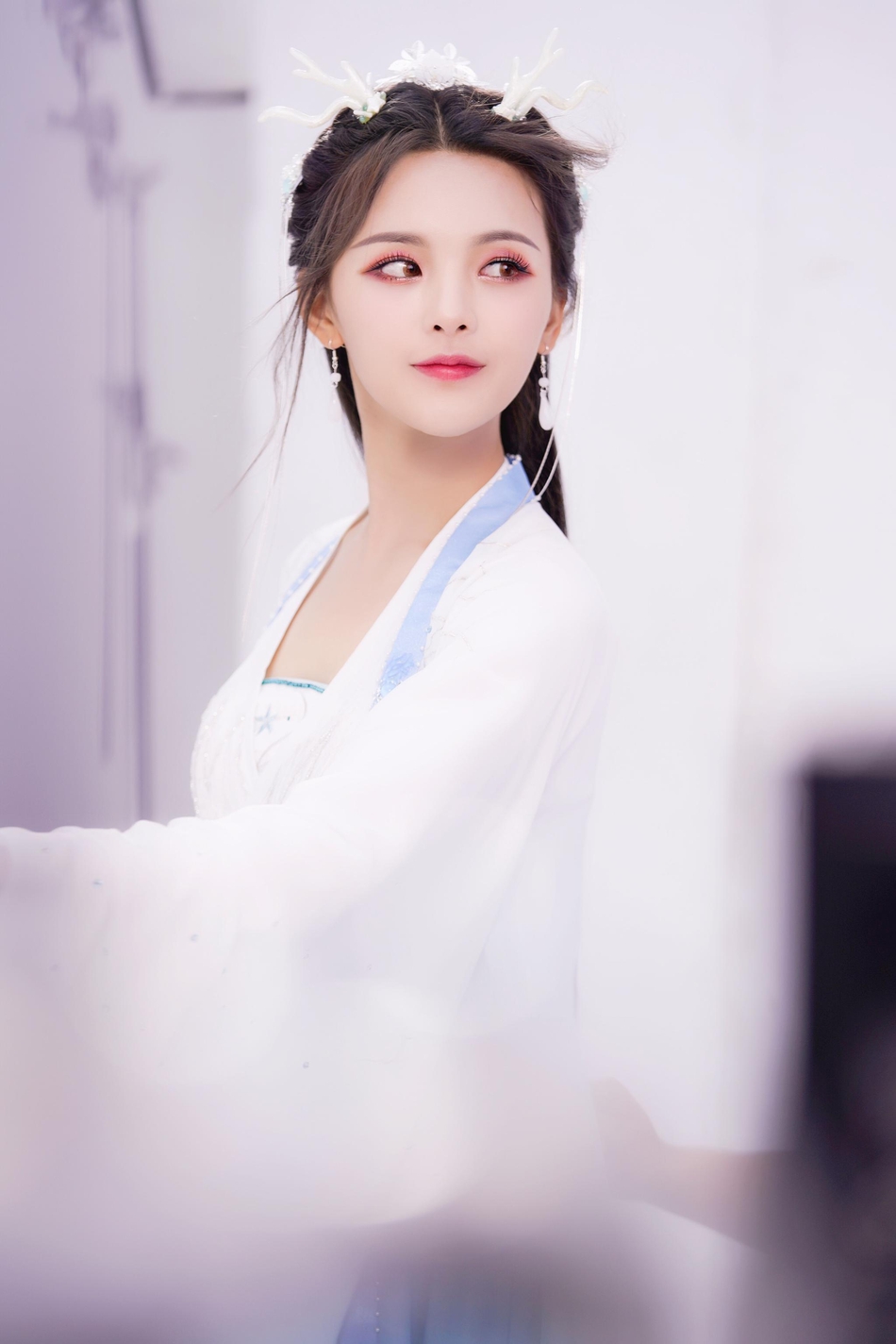 高清江苏性感美女星杨超越《了不起的长城》剧照图片图片