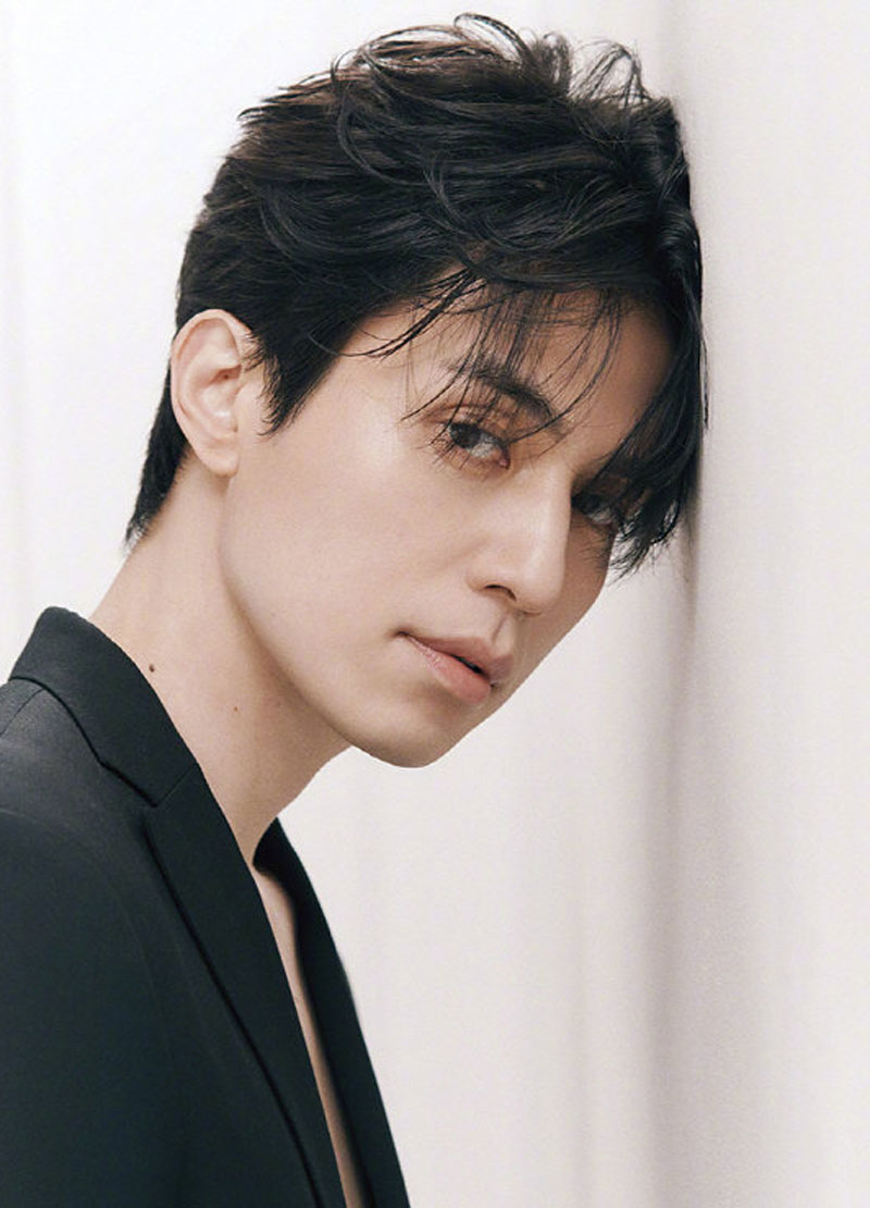 高清韩国首尔男演员李栋旭魅力迷人写真图片图片