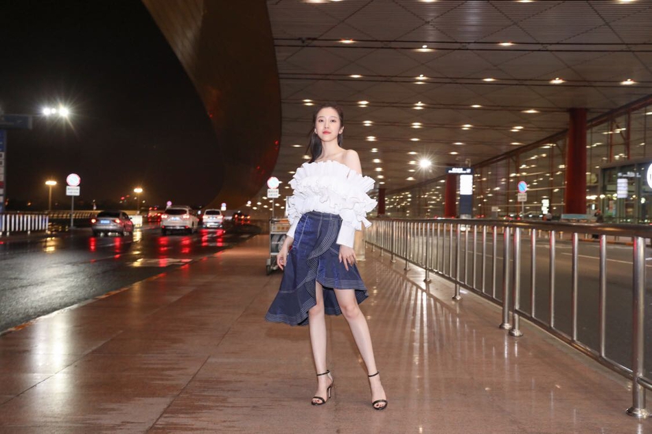 高清女星杨欣颖性感机场街拍照图片图片