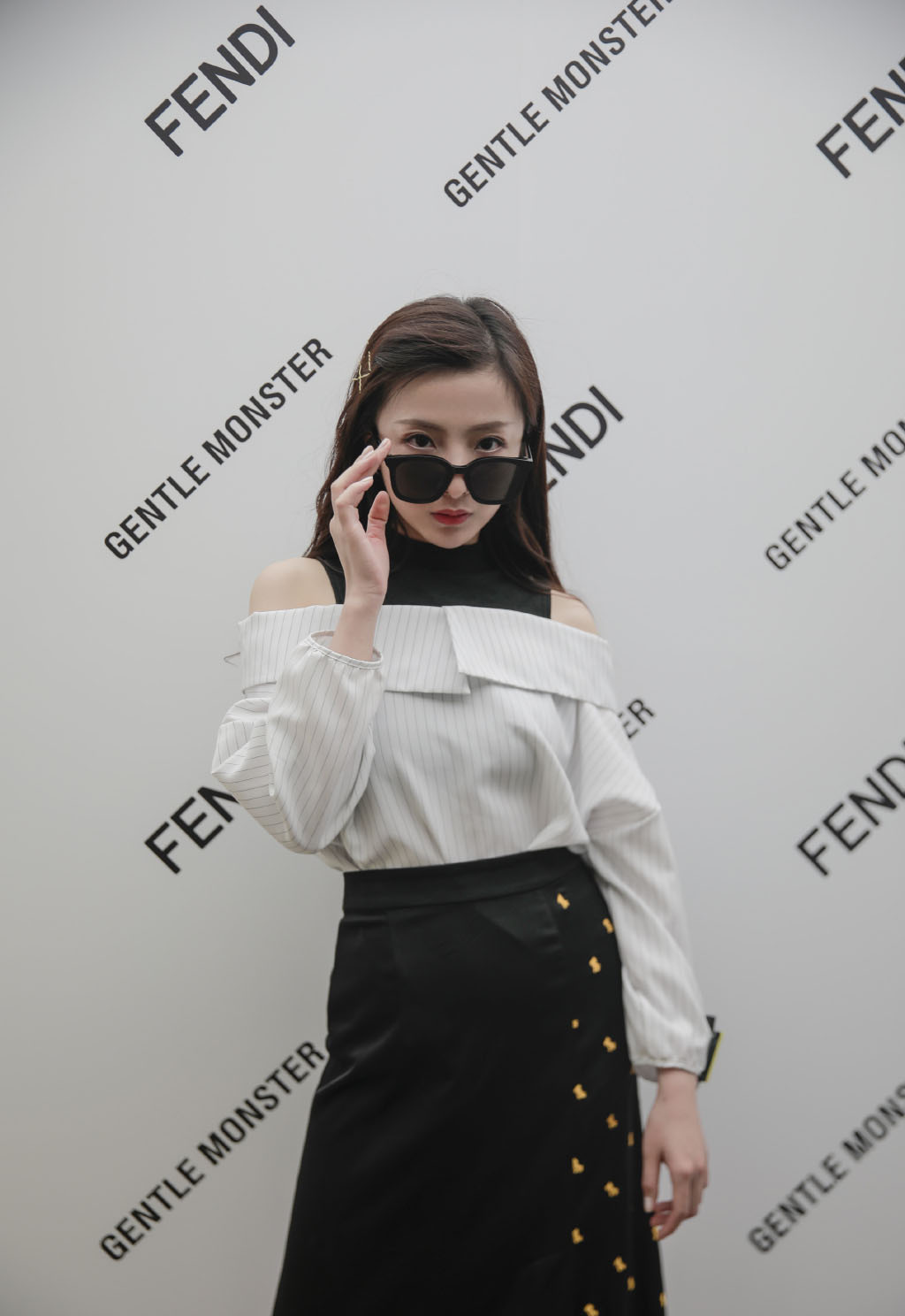 厉蔺菲元气性感活动照图片图片