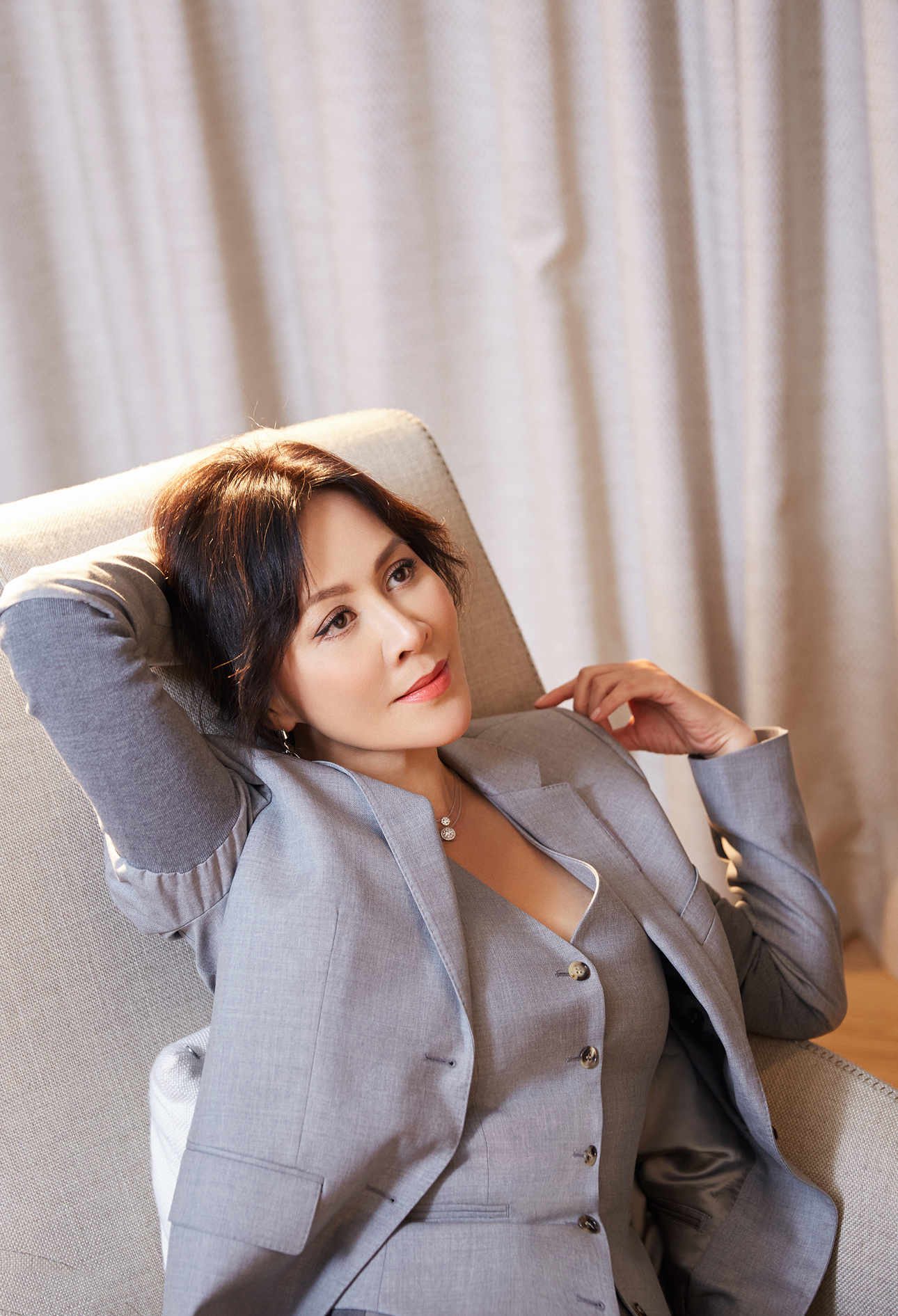 高清江苏苏州美女刘嘉玲《阿修罗》电影发布会刺绣旗袍优雅性感写真图片图片