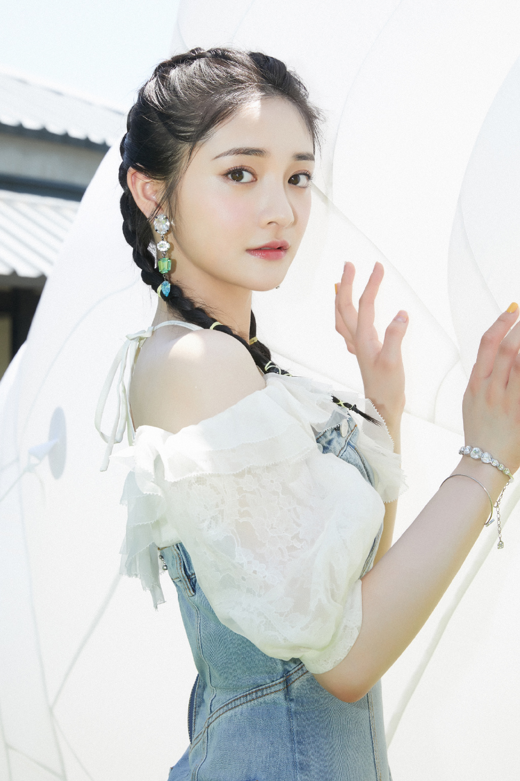 高清上海奉贤美女周洁琼可爱俏皮自拍图片图片