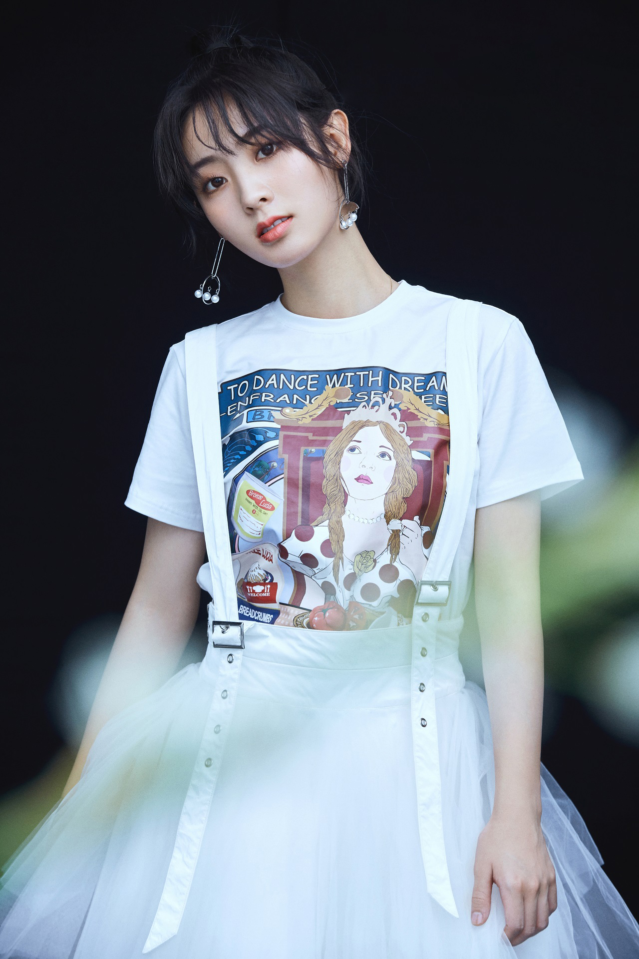 高清中国内地北京朝阳女演员邢菲妩媚动人写真桌面壁纸图片 高清中国内地北京朝阳女演员邢菲妩媚动人写真桌面壁纸图片