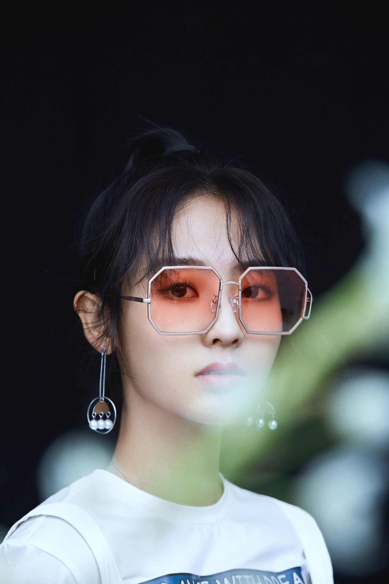 高清中国内地北京朝阳女演员邢菲妩媚动人写真桌面壁纸图片 高清中国内地北京朝阳女演员邢菲妩媚动人写真桌面壁纸图片