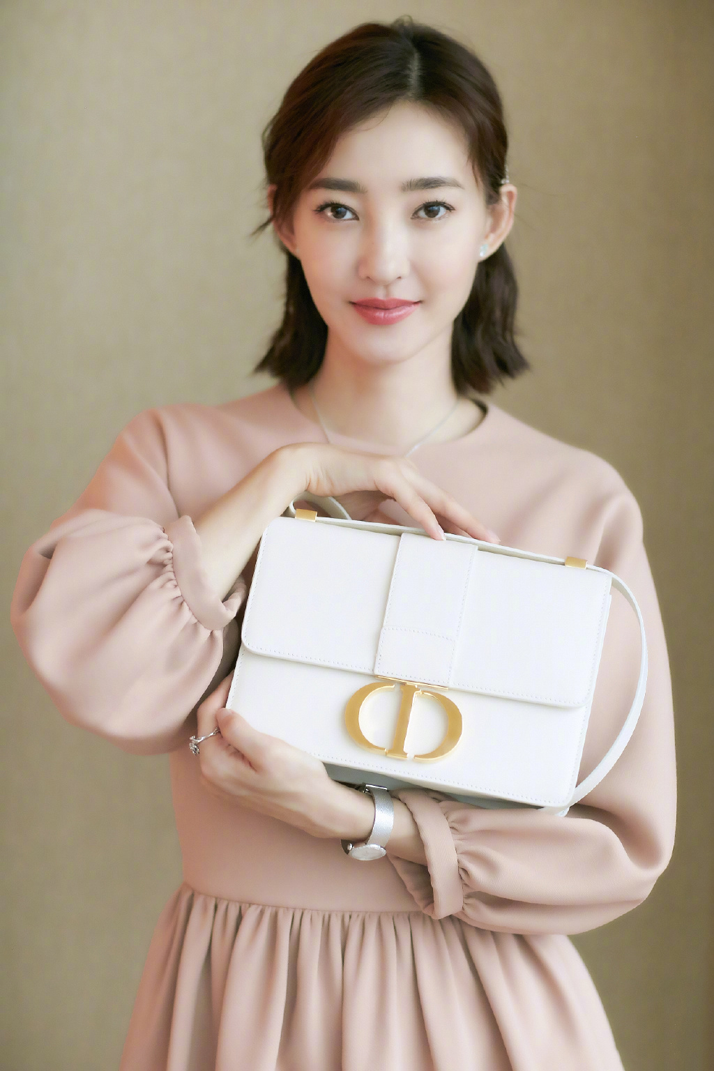 王丽坤性感优雅活动图片图片
