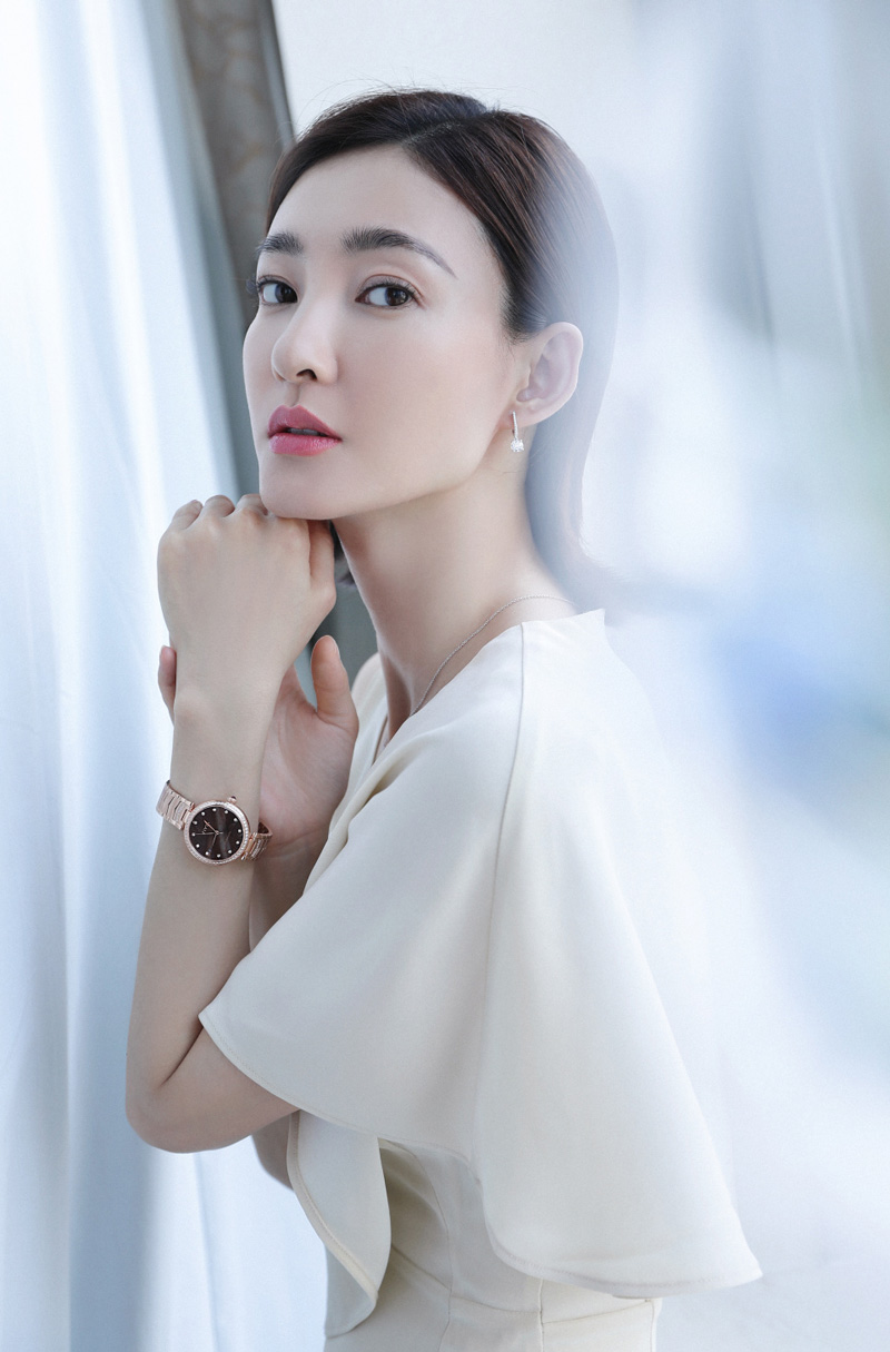王丽坤优雅迷人活动写真图片图片