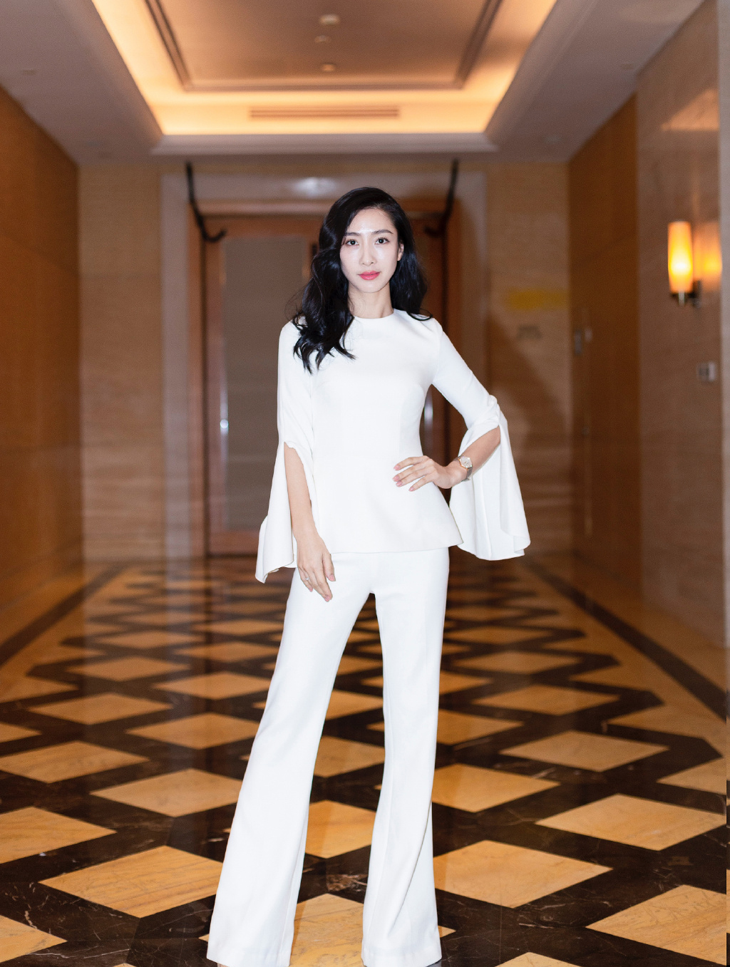 中国著名湖南省益阳女演员陶昕然帅气日常写真图片图片