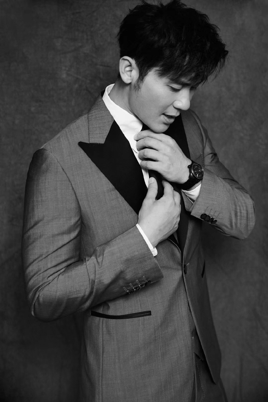 高清中国内地北京影视男演员李晨《视觉》周刊高清写真图片李晨最新高清写真图片显休闲商务范图片