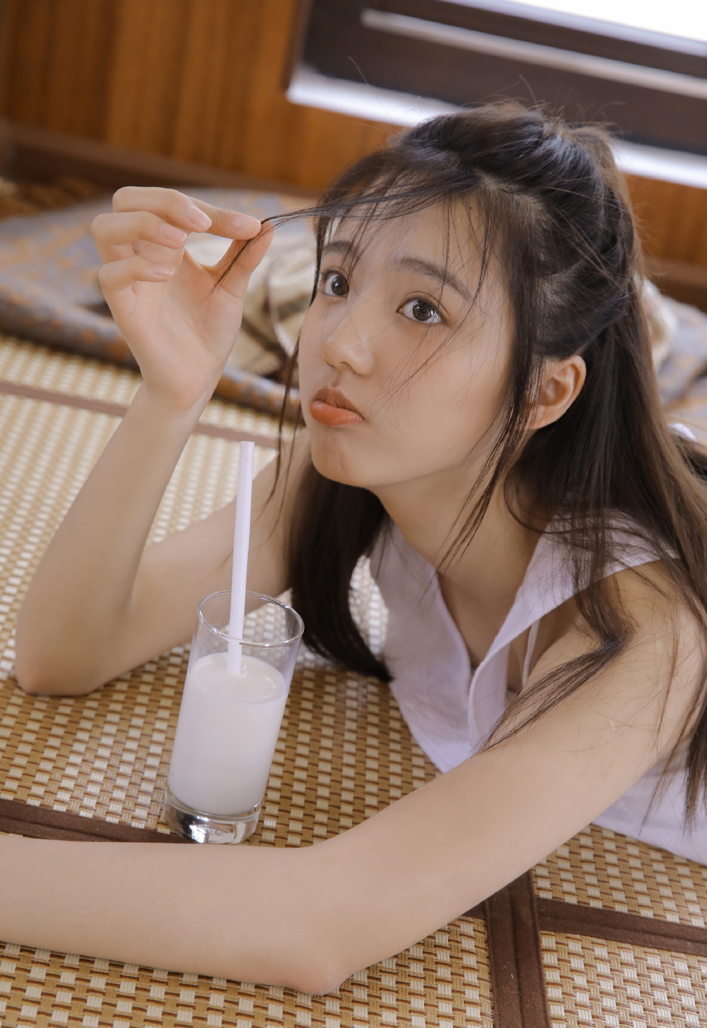 王悦伊图片