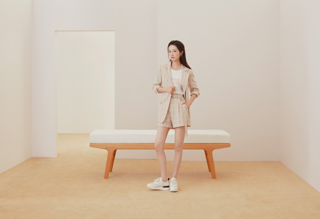 李沁图片