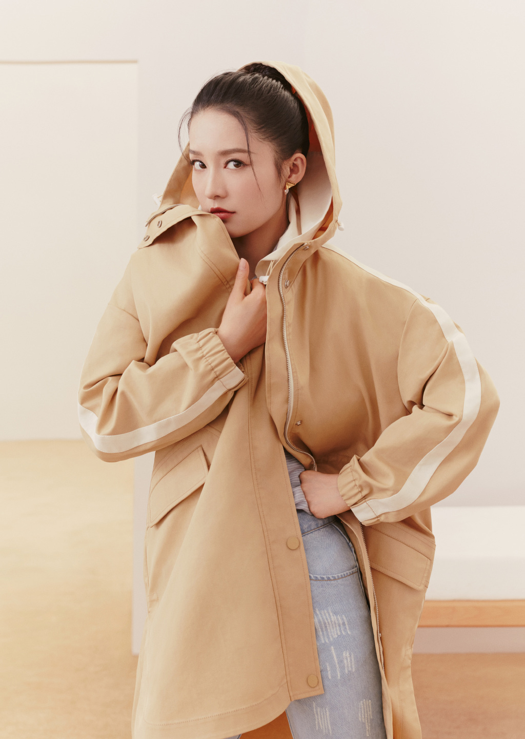 李沁图片