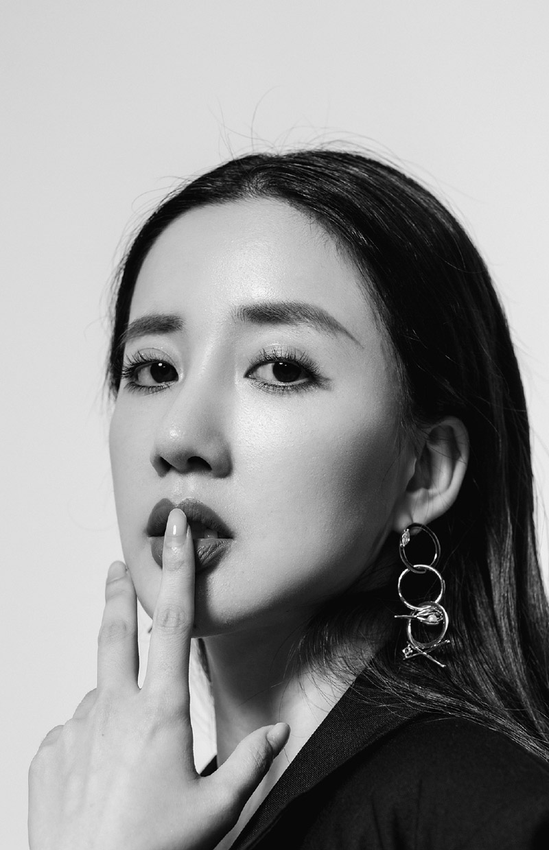 中国内地上海女演员陈欣予霸气御姐范写真大片图片 中国内地上海女演员陈欣予霸气御姐范写真大片图片