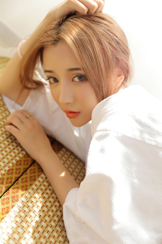高清美女沈月甜美灵动时尚写真图片图片