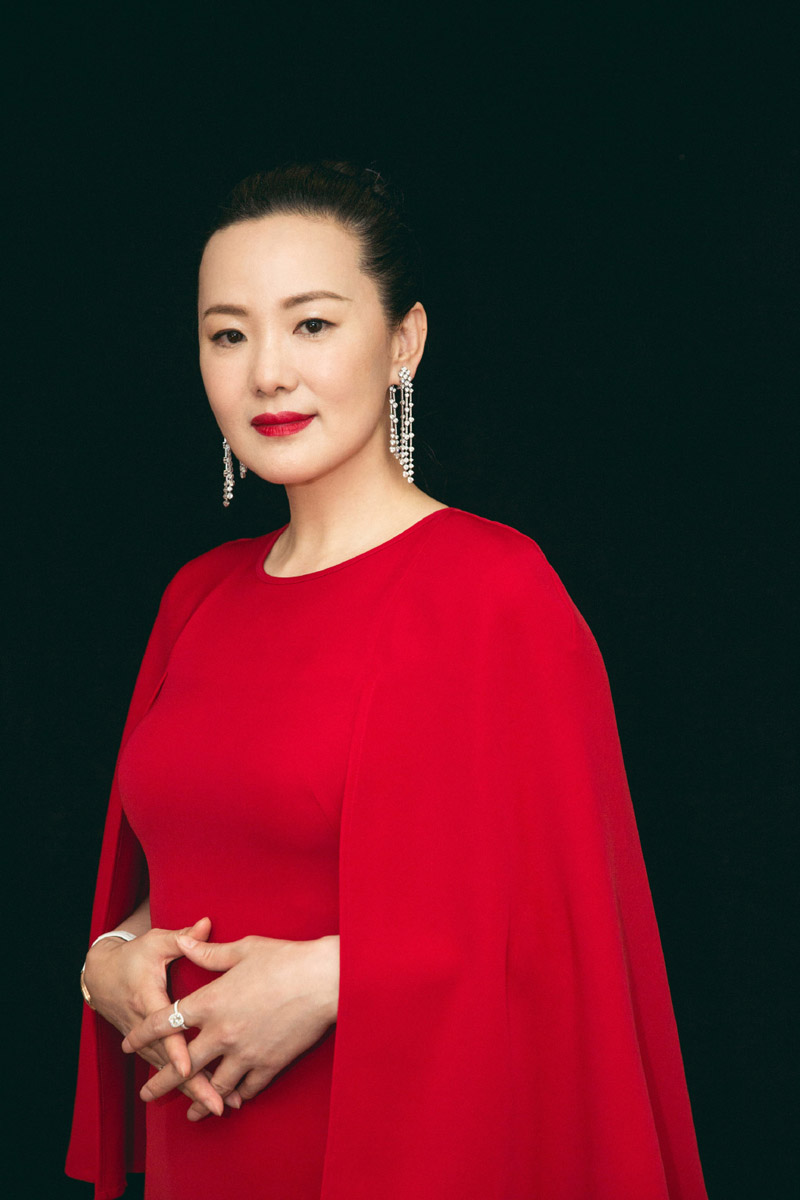 内地内蒙古呼和浩特女演员咏梅优雅大气时尚写真大片图片
