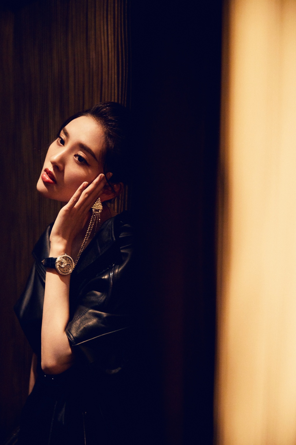 高清中国内地四川女演员唐艺昕清爽简约机场照图片图片 高清中国内地四川女演员唐艺昕清爽简约机场照图片图片