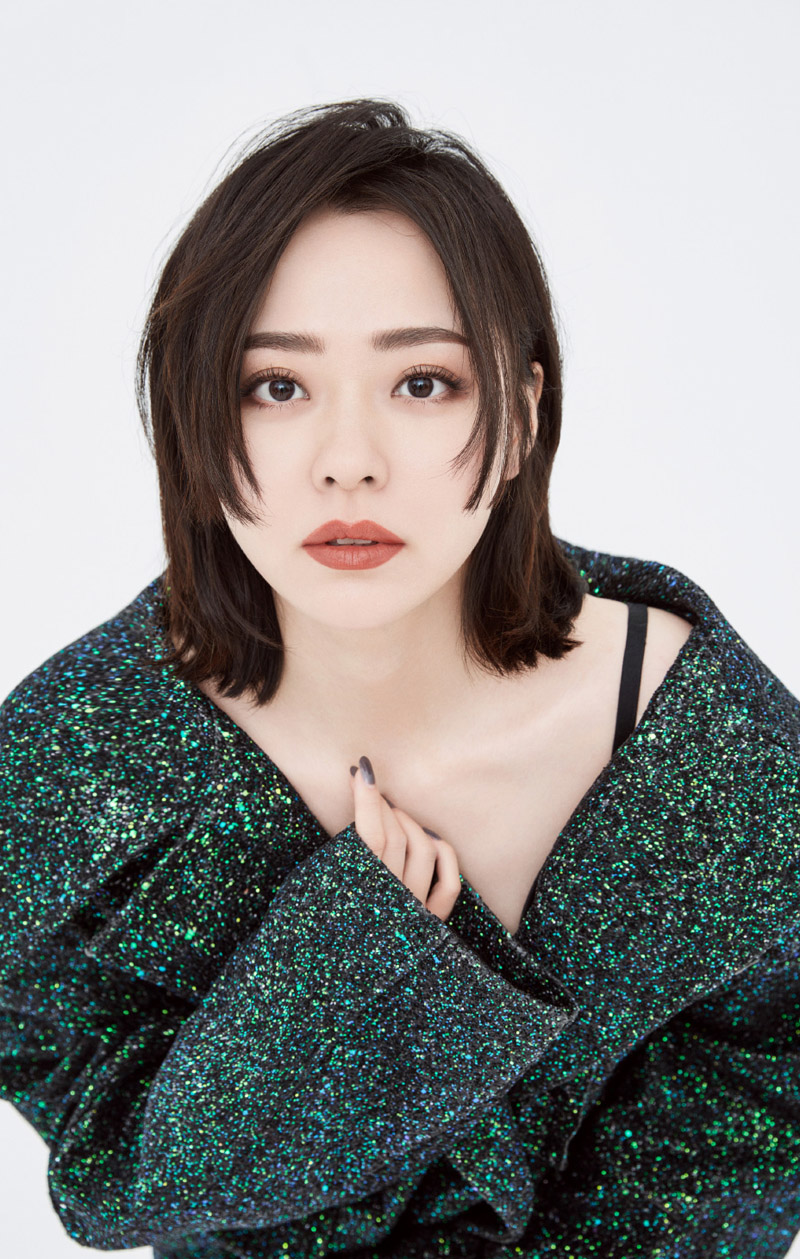 高清黑龙江省伊春美女张靓颖性感百变写真大片图片