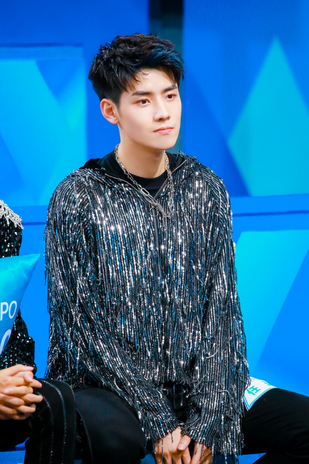 高清四川省成都男星创造营2019任豪帅气舞台照图片图片