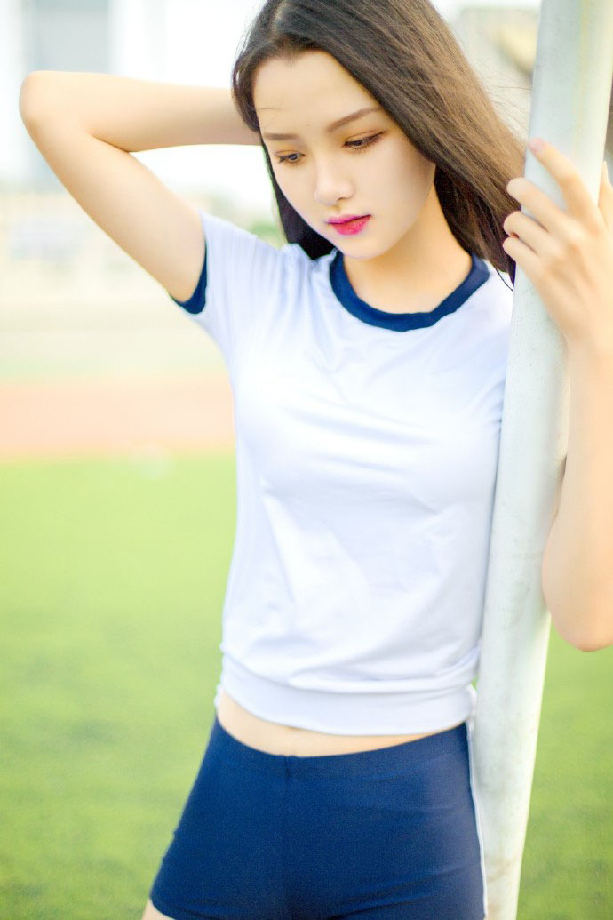 美女图片 运动装美女图片 健身美女图片 长腿美女图片图片