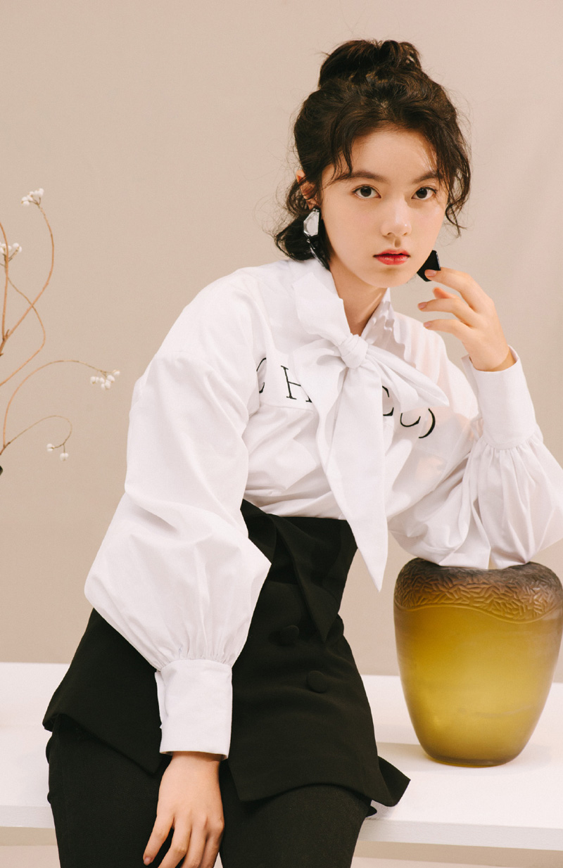 高清中国内地辽宁省沈阳女演员赵今麦个性前卫写真图片图片