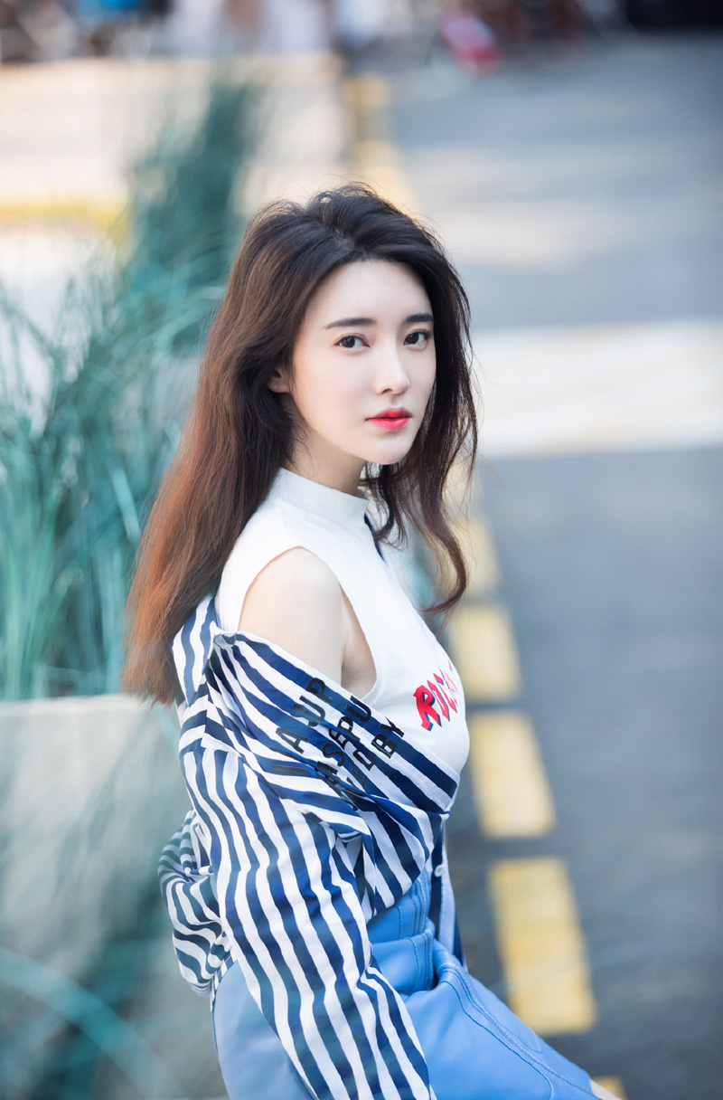 张璇图片