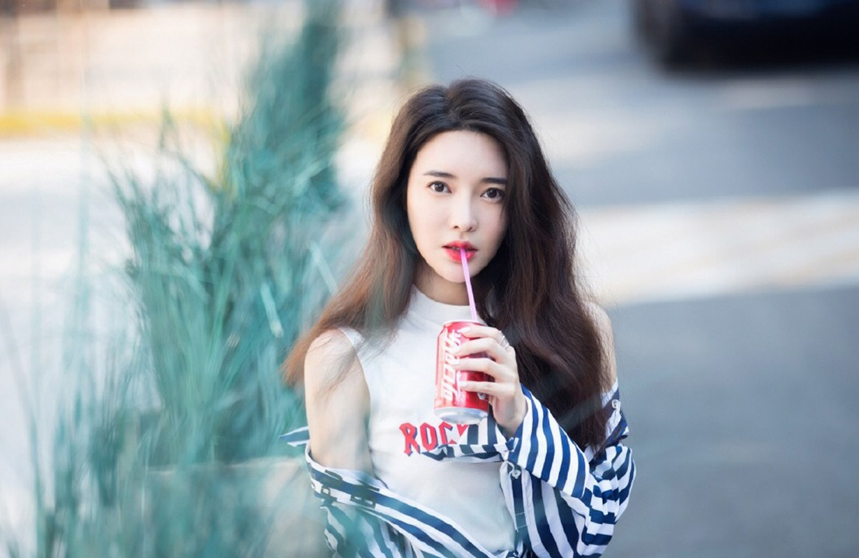 张璇图片