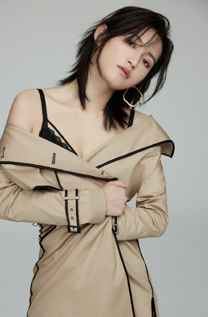 高清湖南衡阳美女气质美女苏青白色系珠宝写真图片图片