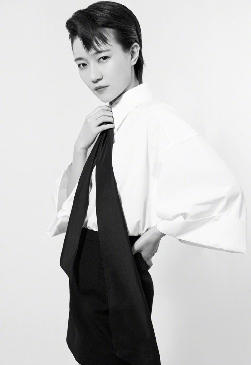高清安徽省马鞍山女明星焦俊艳美艳红唇性感迷人写真图片图片 高清安徽省马鞍山女明星焦俊艳美艳红唇性感迷人写真图片图片