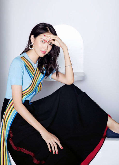 高清河北省石家庄美女明星张梓琳性感时尚动人写真图片图片