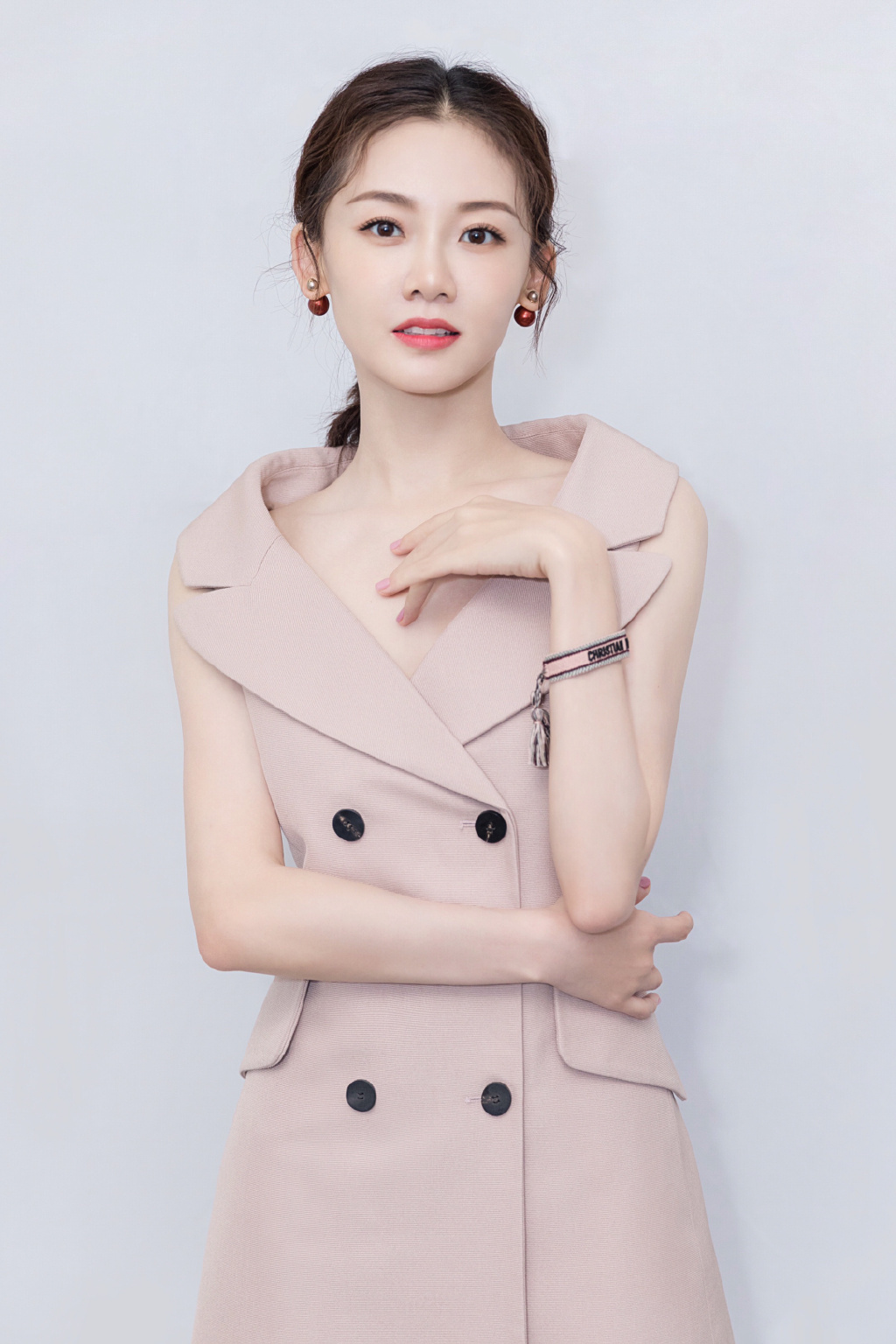 女星苗苗图片